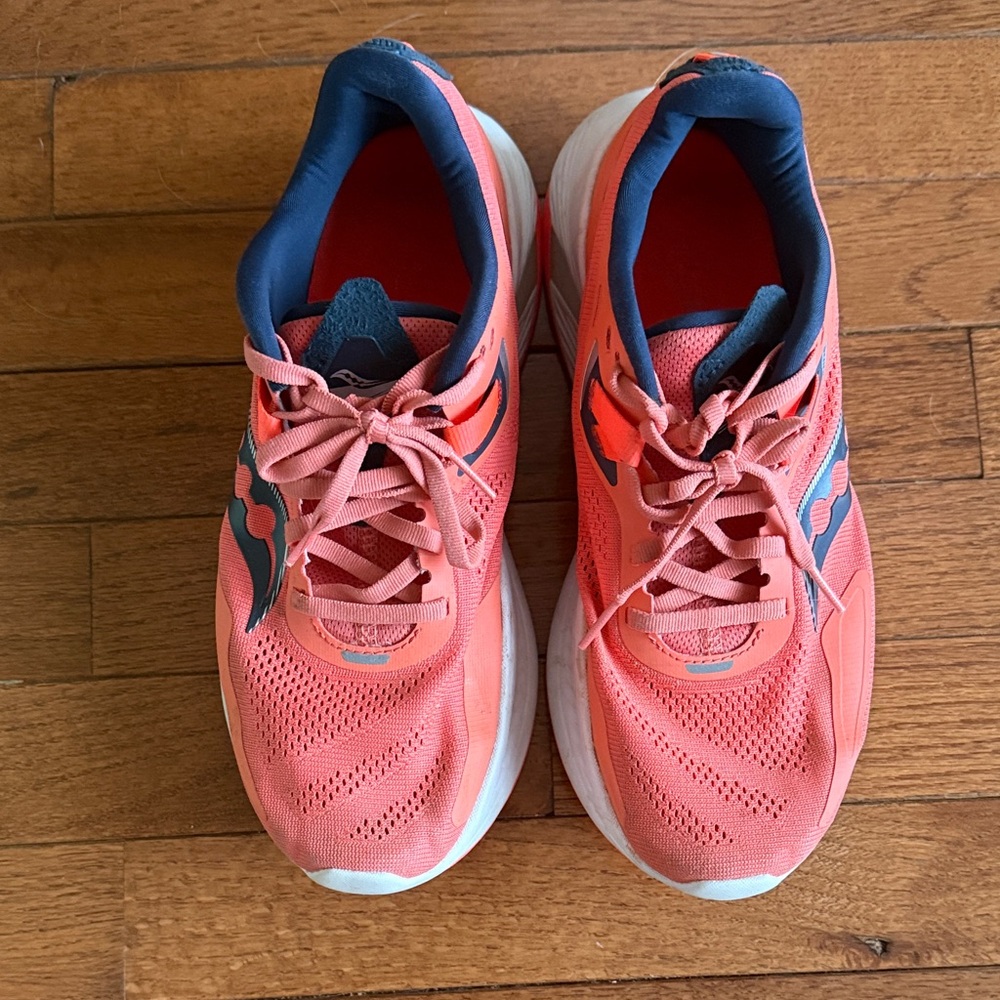 Saucony Women's Coral Athletic Shoes